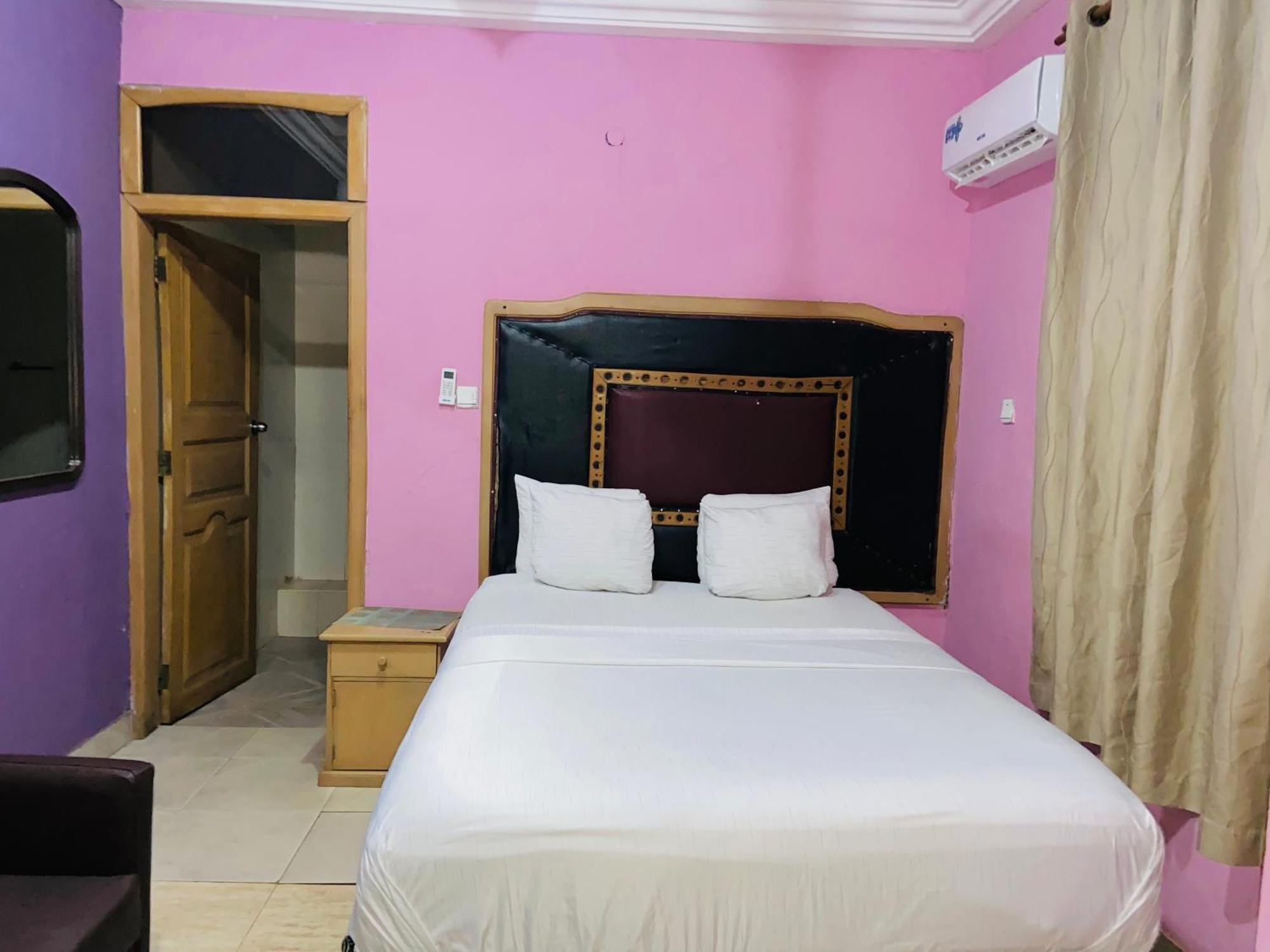 Heavens Gate Hotel อักกรา ภายนอก รูปภาพ
